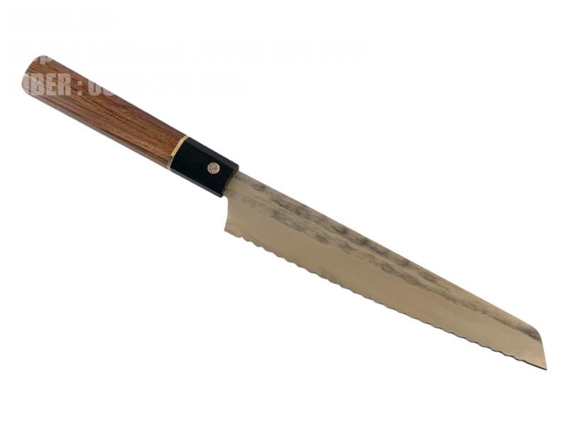 Кован кухненски нож серетирано острие  от високовъглеродна стомана