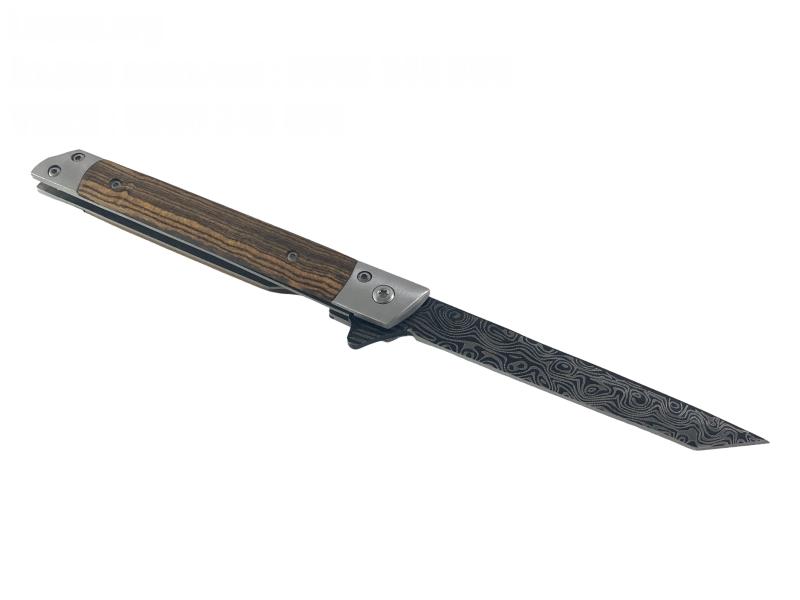 Сгъваем джобен нож с танто острие и шарка, имитираща дамаска стомана - стилен и практичен аксесоар
