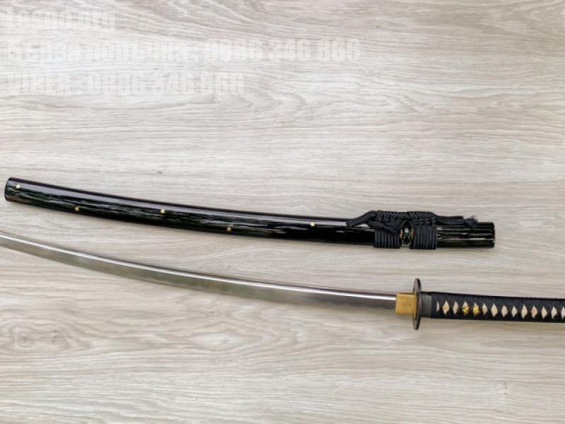 Японски самурайски меч от закалена дамаскова стомана