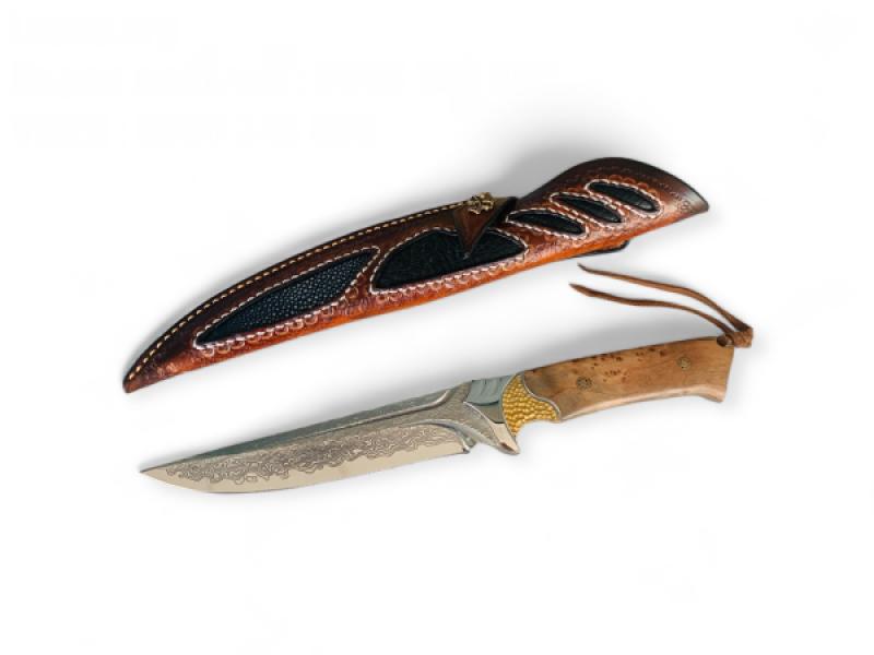 Висококачествен ловен нож с острие от Дамаска стомана VG10 и дръжка от Maple Burl Wood