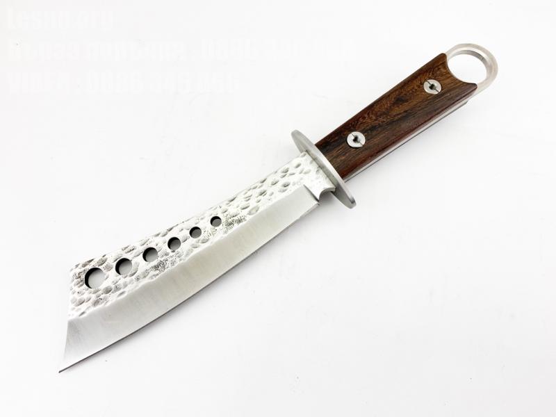Ловен нож от масивна закалена стомана - ръчно направен с футуристичен дизайн