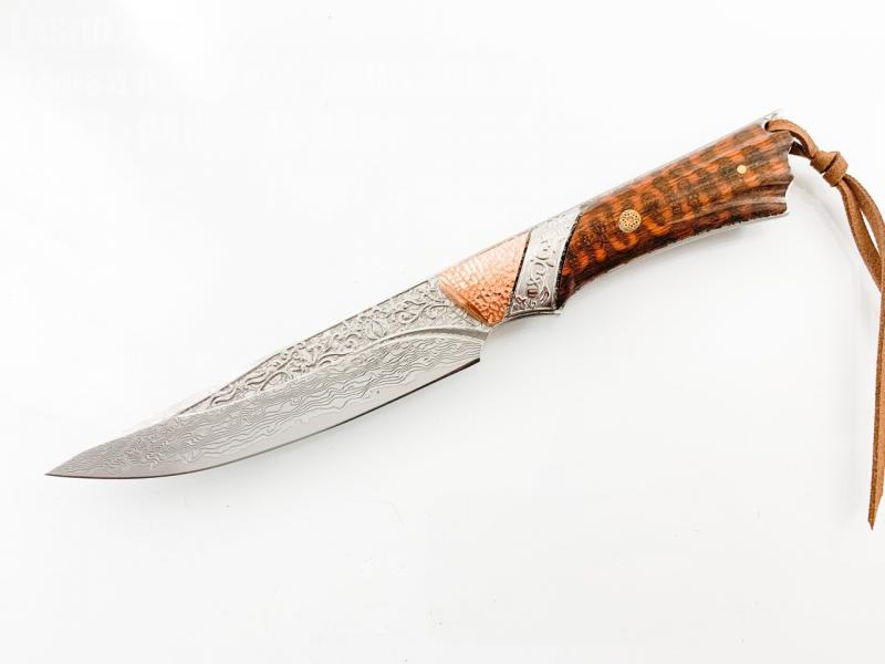 Ловен нож ръчно направен от дамаска японска стомана с чирени от Snakewood