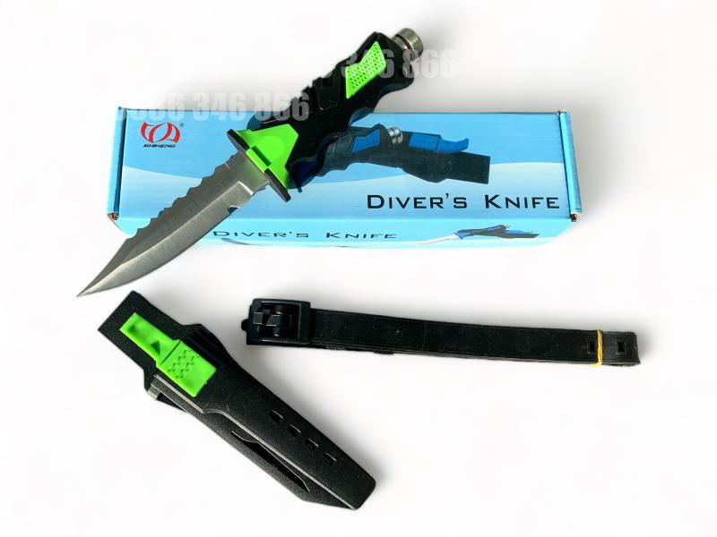 Мултифункционален нож със фофорно зелени детайли и удобна дръжка