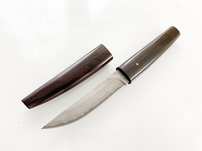 Къс меч нож уникален за подарък или колекция ръчно направен от дамаска японска стомана