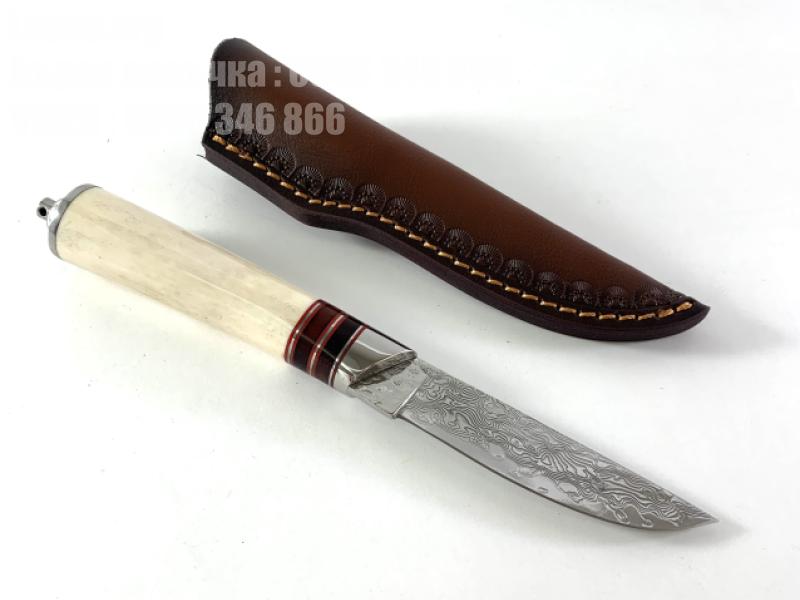 Ръчно направен ловен нож от Damask steel дръжка от еленов рог