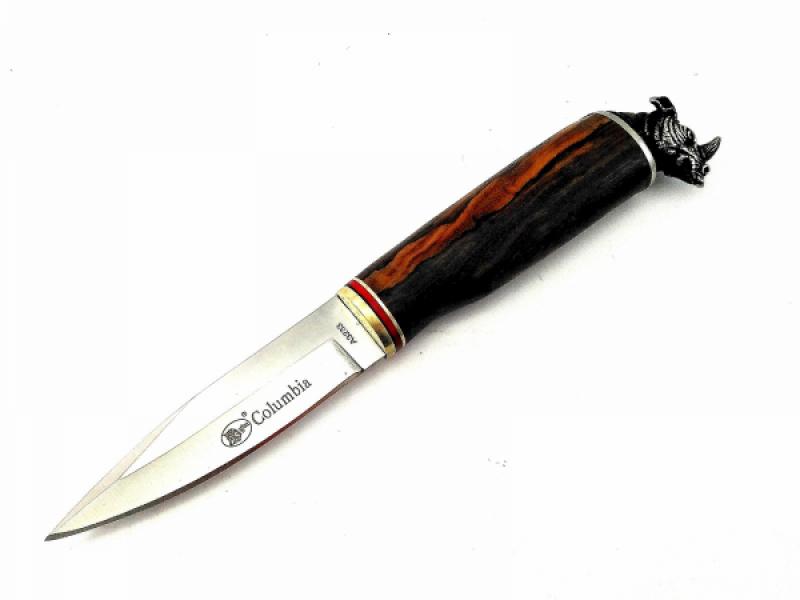 Ловен нож с кожен калъф и носорог в дръжката