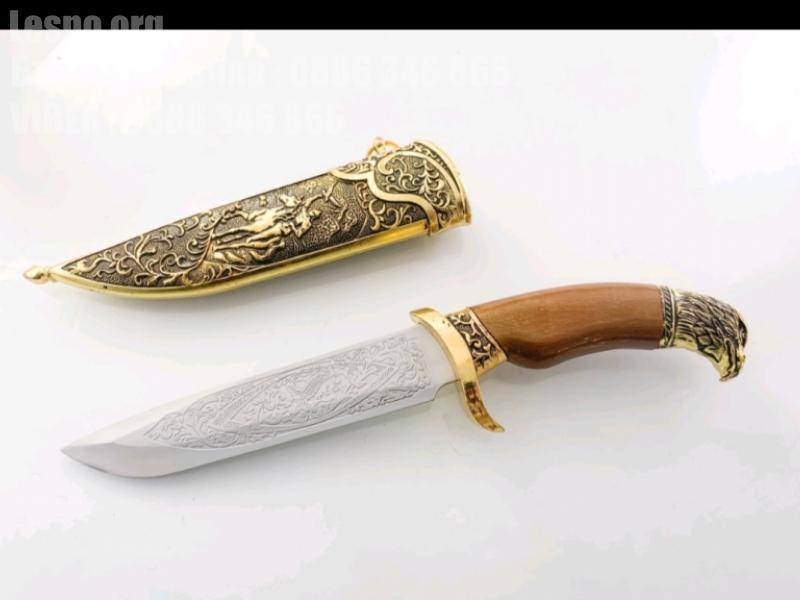 Сувенирен ловен нож Орел с месингови гардове и калъф