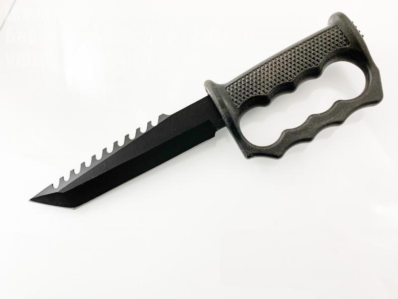 Ловен нож с магнезиева пръчка Kydex калъф танто острие с черно антирефлекторно покритие