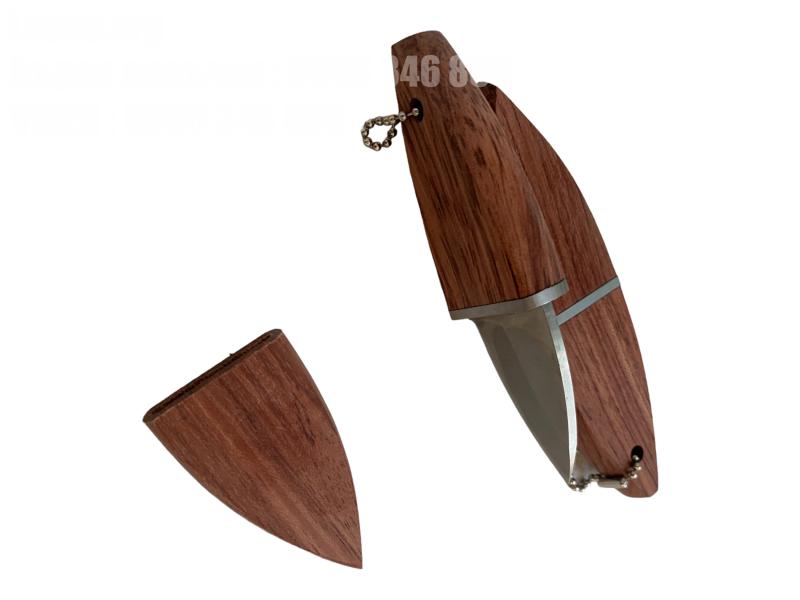 Миниатюрен джобен нож с дървена дръжка и калъф изработен от дърво