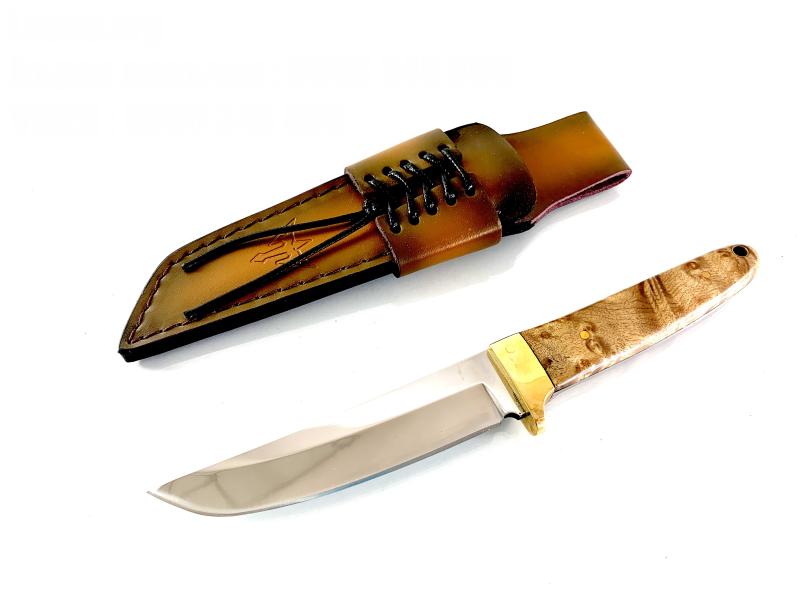 Ловен нож ръчно направен фултанг махагонова дръжка и месингов гард