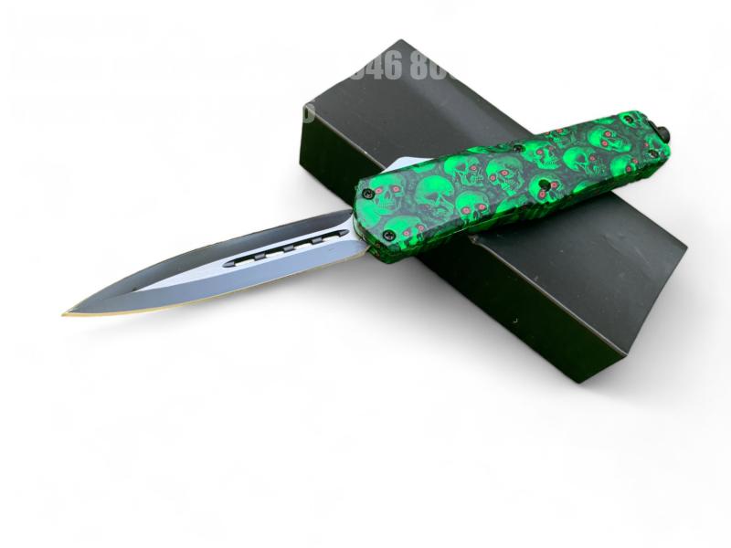 Автоматичен нож &quot;Зелена Хищница&quot; с черепен дизайн и калъф