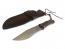 Майсторски изработен ловен нож с фултанг конструкция и кожен калъф от махагон