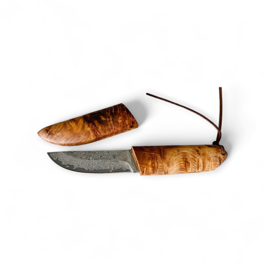 Ловен нож “Nordic Carver” с дървена дръжка и кания  |  Lesno.org